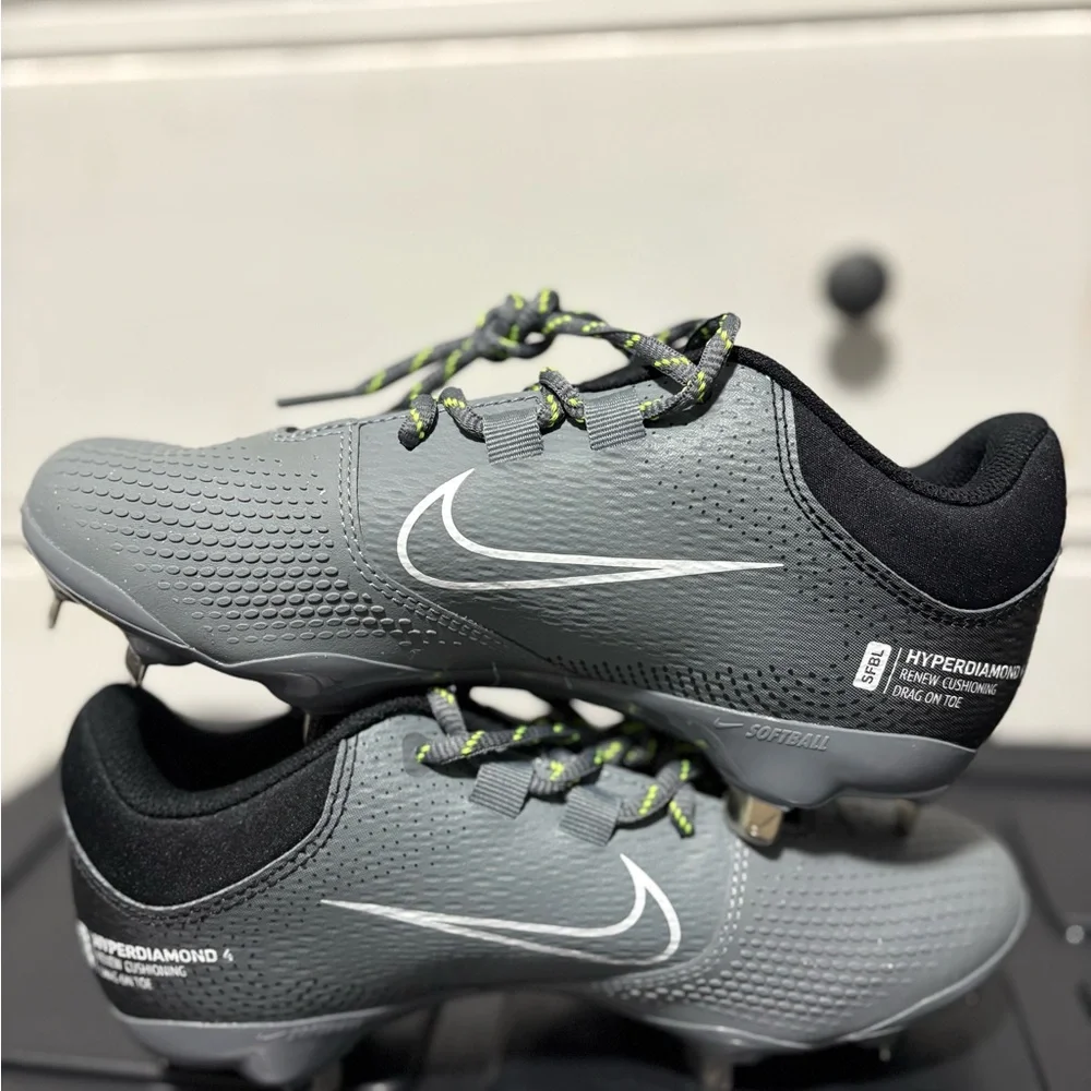 Nike Gray Baseball Cleats with White Swoosh and Neon Green Laces - Picture 4 of 8